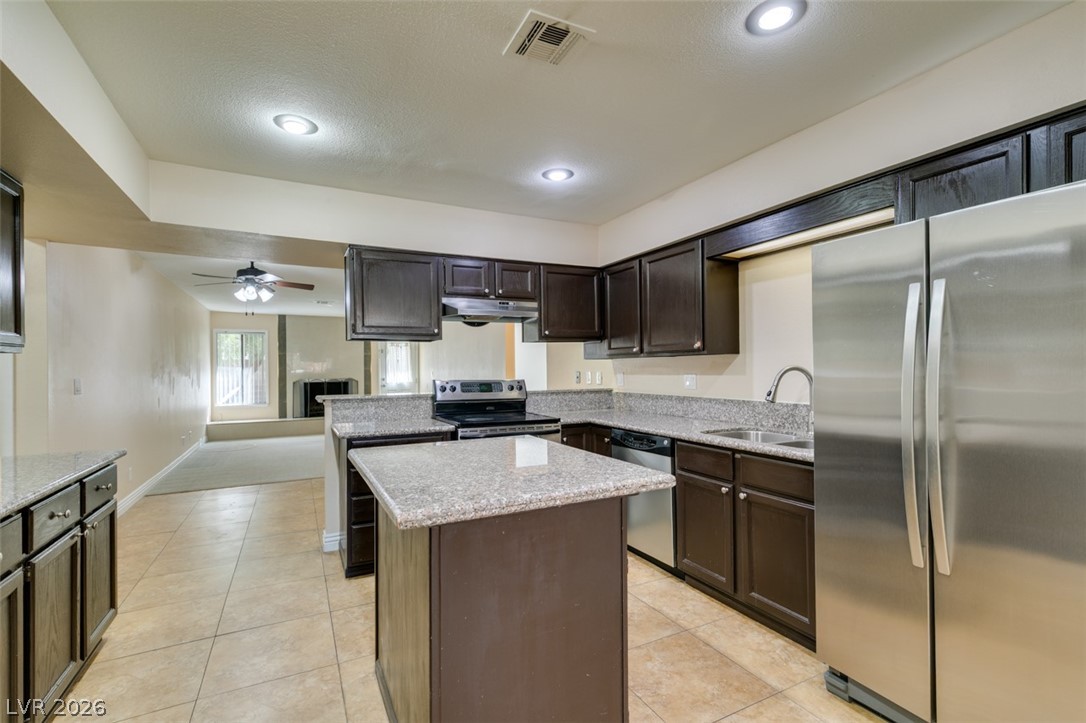 3221 East Rochelle Avenue Las Vegas, NV 89121 - Photo 12 of 37