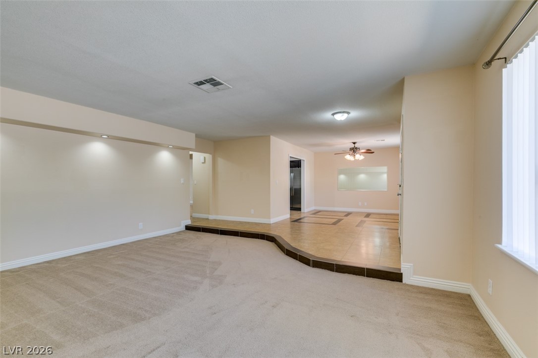 3221 East Rochelle Avenue Las Vegas, NV 89121 - Photo 8 of 37