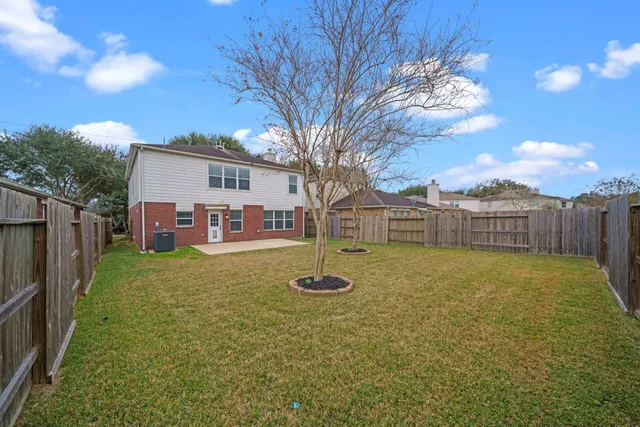 $2,400 | 10411 Deer Branch, Missouri City, TX 77459