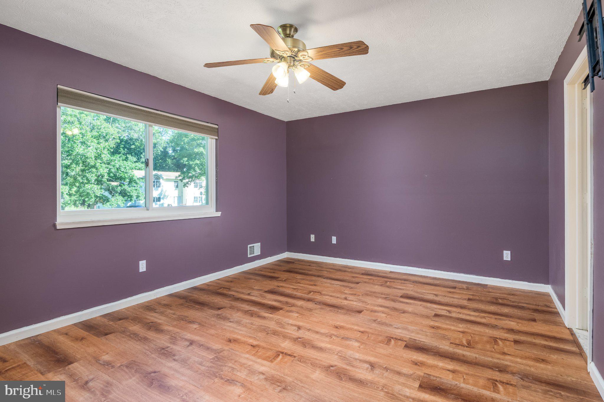 513 Gandolf Road Tamiment, PA 18371 - Photo 15 of 33 Gallery Image 15