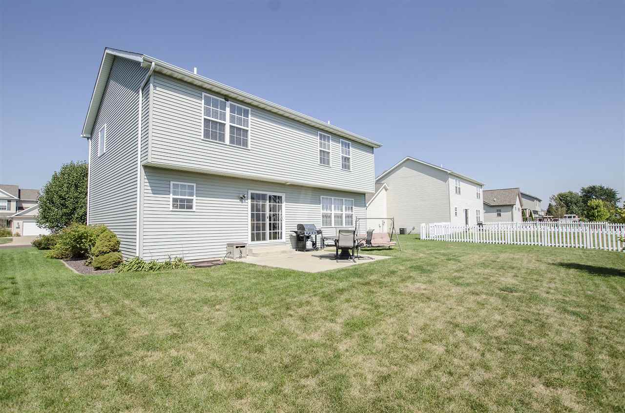 1412 Santa Fe Road Washington, IL 61571 - Photo 4 of 36 Gallery Image 4