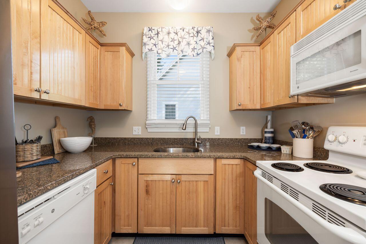 454 Post Road, Unit 348 Wells, ME 04090 - Photo 31 of 40 3G0A9836