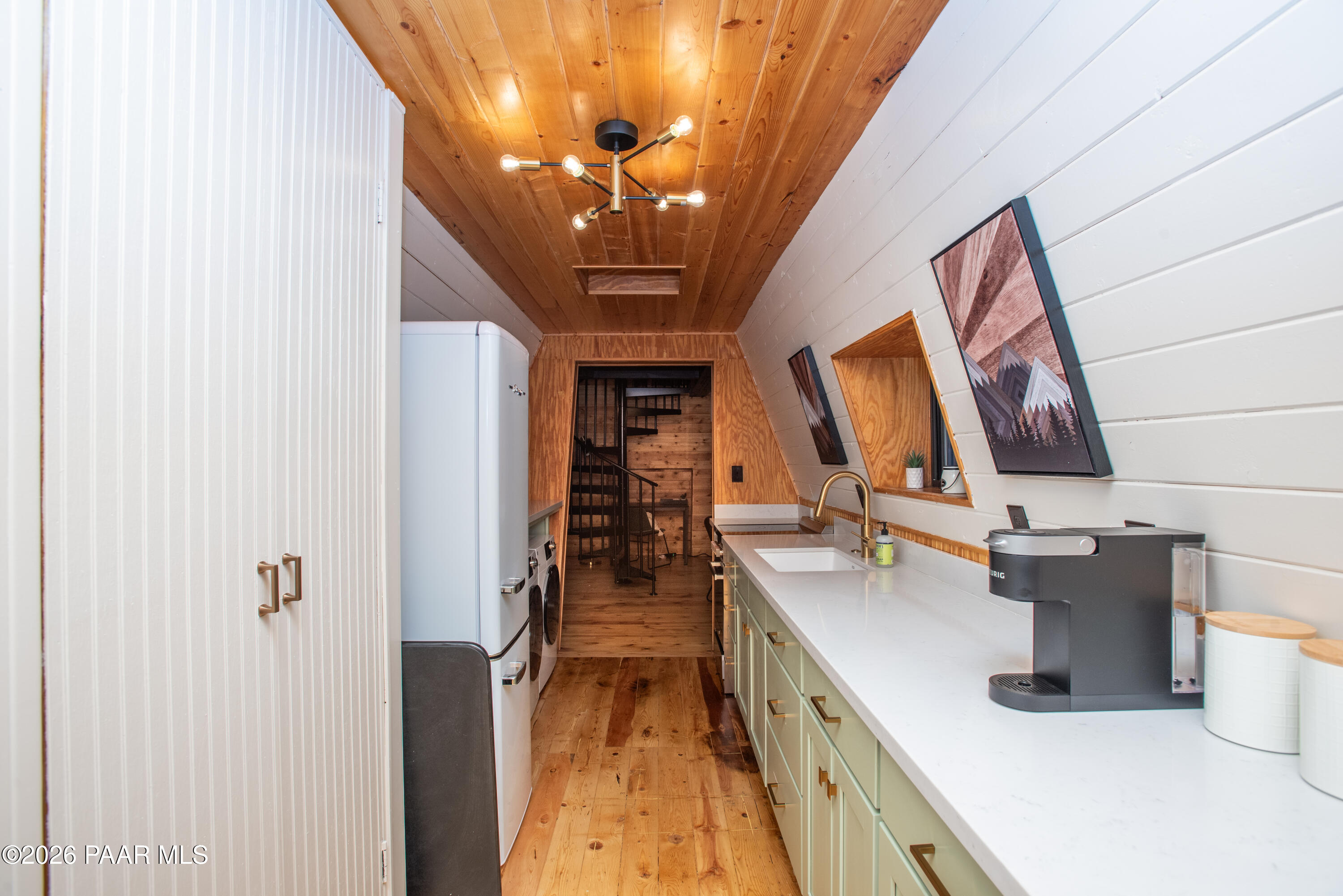 2008 East Empire Road Prescott, AZ 86303 - Photo 13 of 27 Kitchen 2