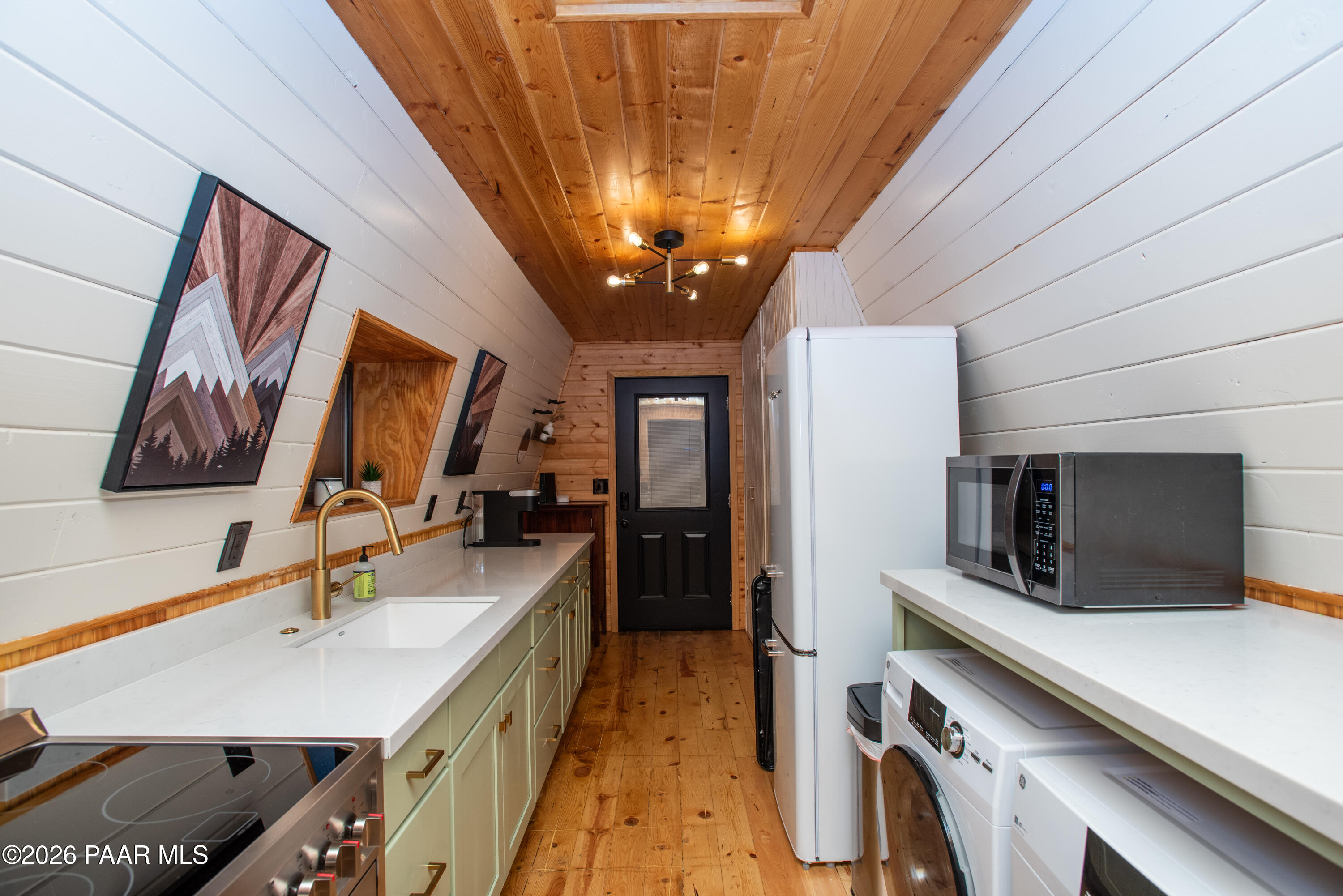 2008 East Empire Road Prescott, AZ 86303 - Photo 15 of 27 Kitchen