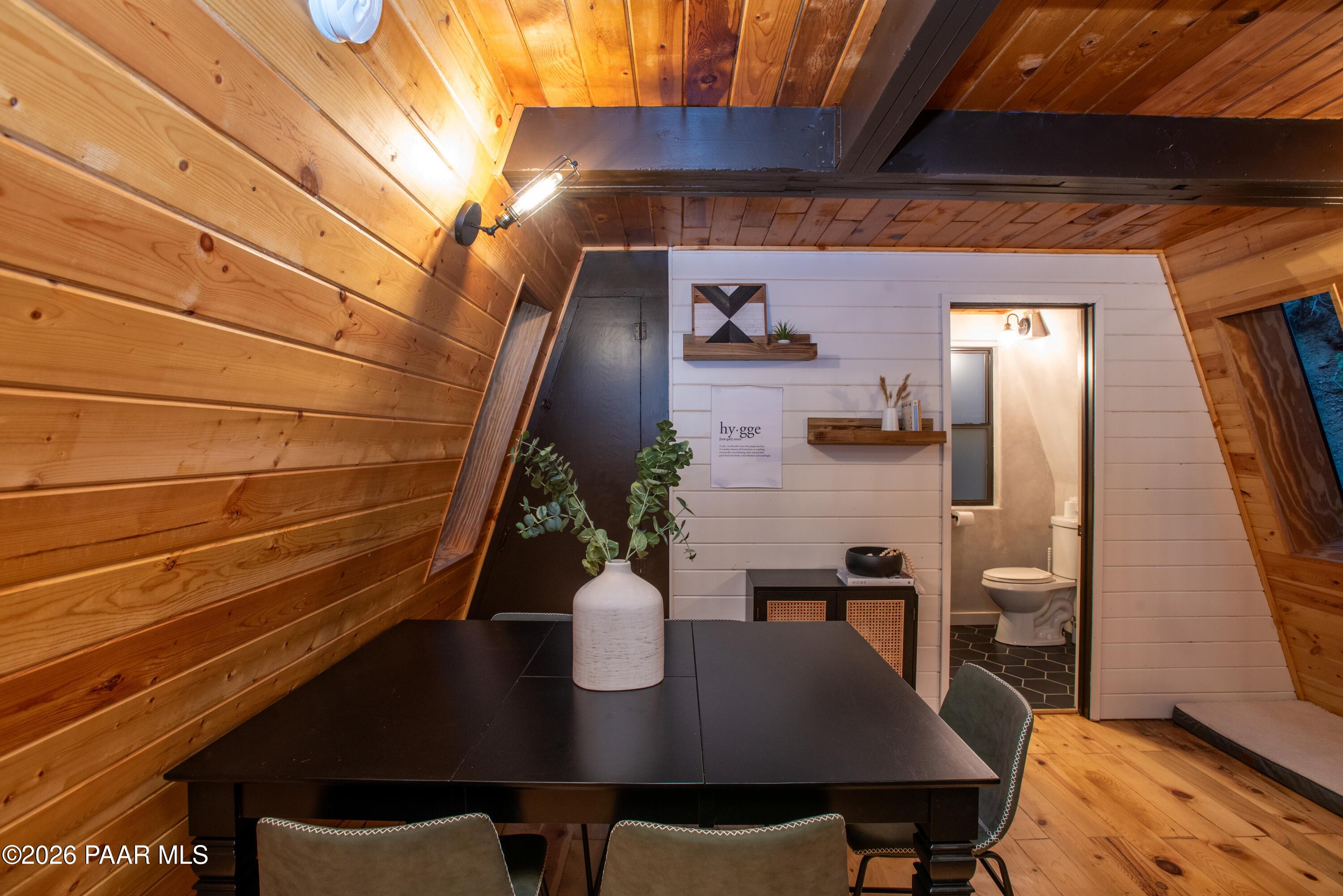 2008 East Empire Road Prescott, AZ 86303 - Photo 8 of 27 Living Room
