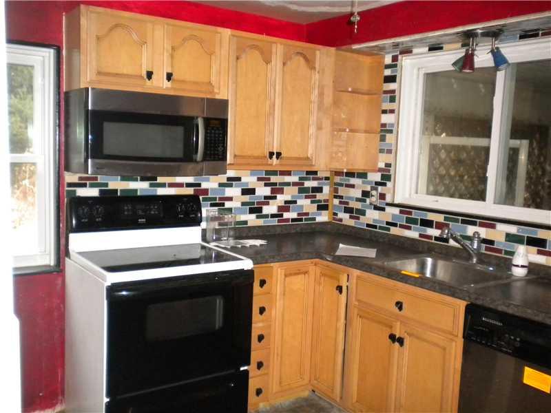 200 Donnell Road Lower Burrell, PA 15068 - Photo 3 of 11 Kitchen.