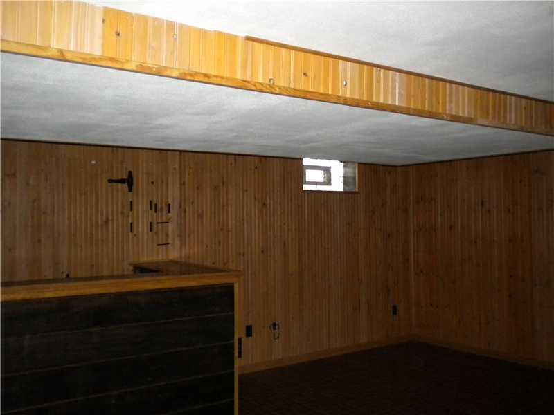 200 Donnell Road Lower Burrell, PA 15068 - Photo 7 of 11 Family Room.