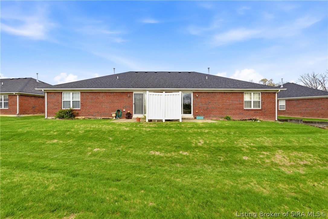 2414 Trinity Run Court New Albany, IN 47150 - Photo 29 of 36