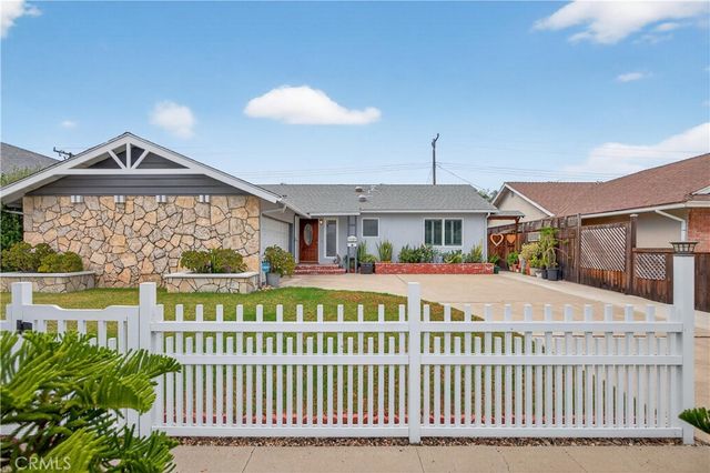 $1,340,000 | 3149 Sharon Lane, Costa Mesa, CA 92626