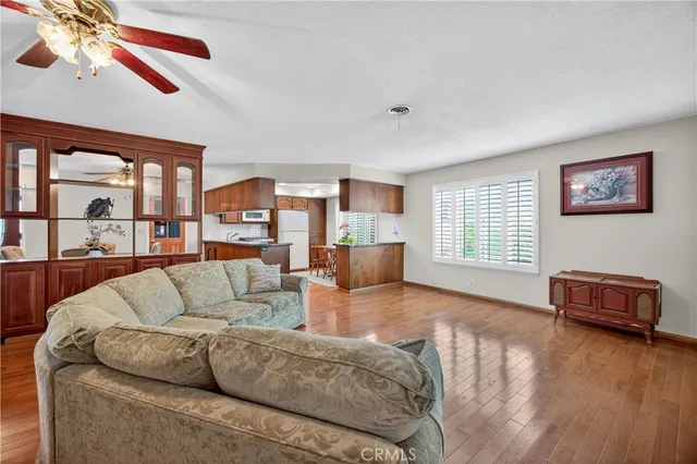 $1,340,000 | 3149 Sharon Lane, Costa Mesa, CA 92626