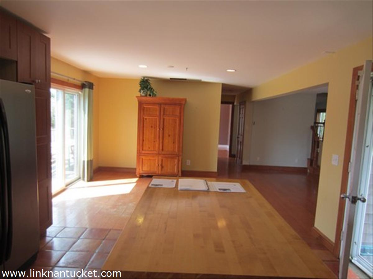 9 Raceway Drive Nantucket, MA 02554 - Photo 5 of 12 Gallery Image 5
