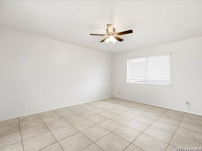 134 Robinhood Kenedy, TX 78119 - Photo 15 of 26 a view of an empty room