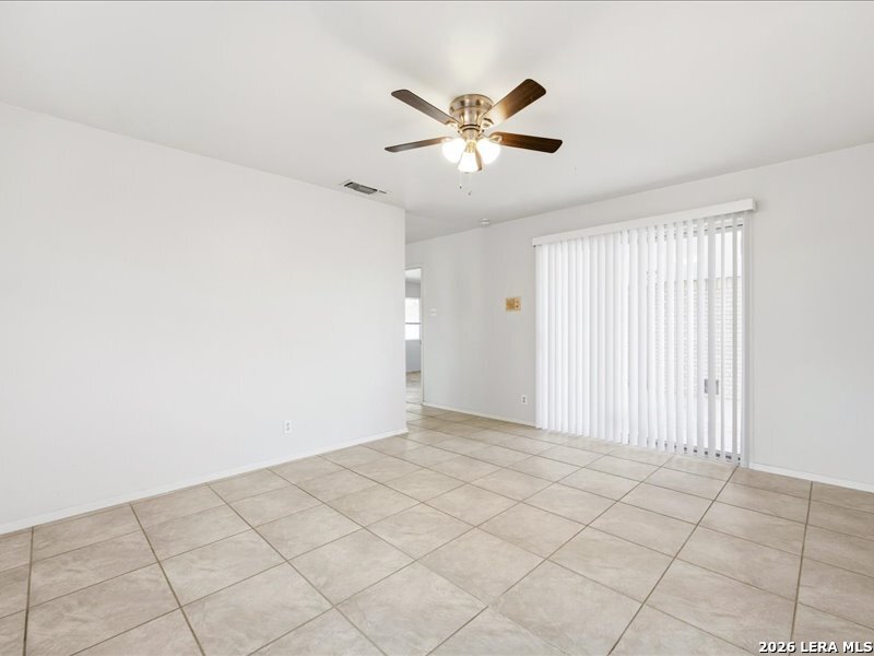 134 Robinhood Kenedy, TX 78119 - Photo 16 of 26 a view of an empty room and window