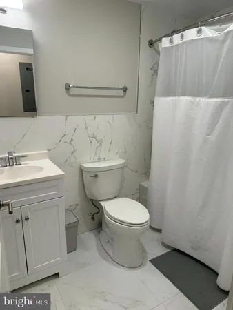 $2,000 | 2009 Benning Road Northeast, Unit 1, Washington, DC 20002