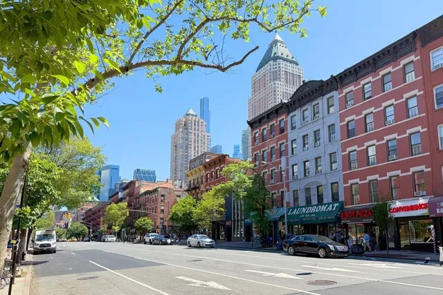 $495,000 | 406 West 46th Street, Unit 3B | Hell's Kitchen