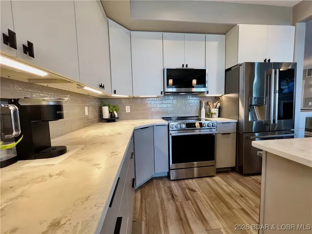 $579,000 | 2558 Bagnell Dam Boulevard, Unit 101, Lake Ozark, MO 65049