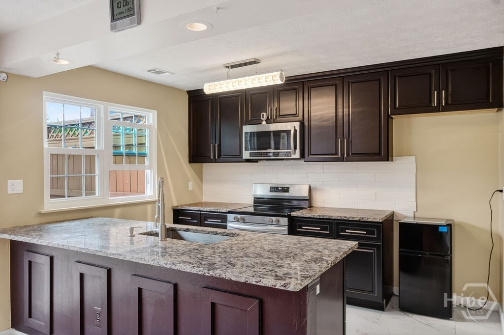 5536 Clover Rise Lane Norcross, GA 30093 - Photo 8 of 32 Gallery Image 8