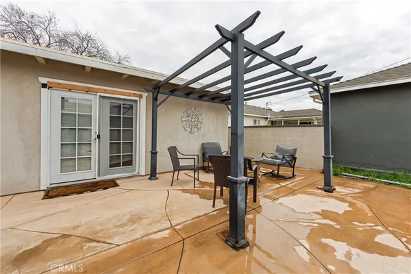 $1,099,999 | 2335 Carfax Avenue, Long Beach, CA 90815