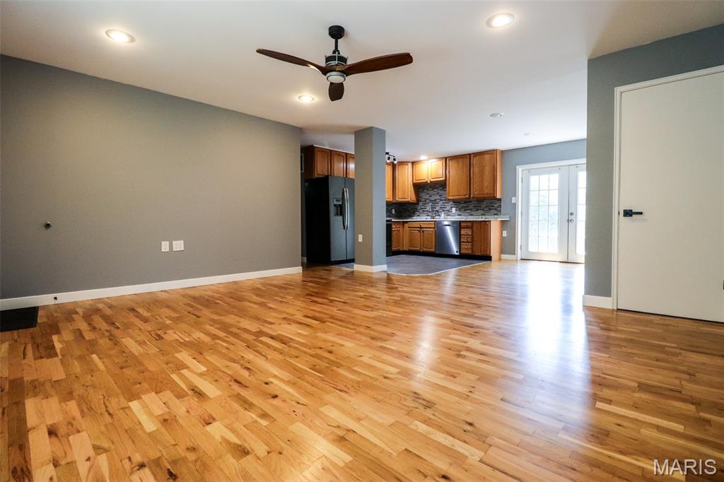 9110 Radiom Drive St. Louis, MO 63123 - Photo 3 of 23