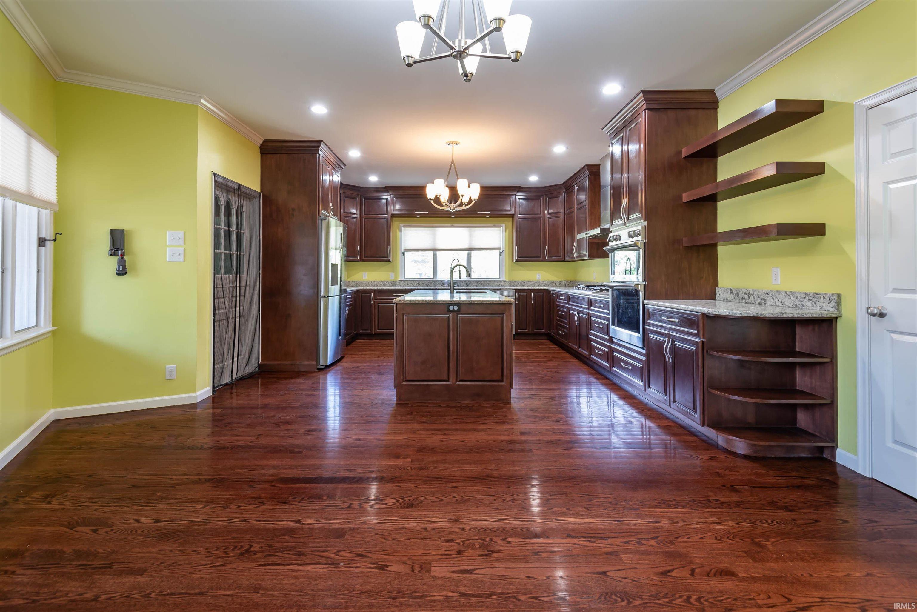 301 South Pleasant Ridge Road Bloomington, IN 47401 - Photo 4 of 36