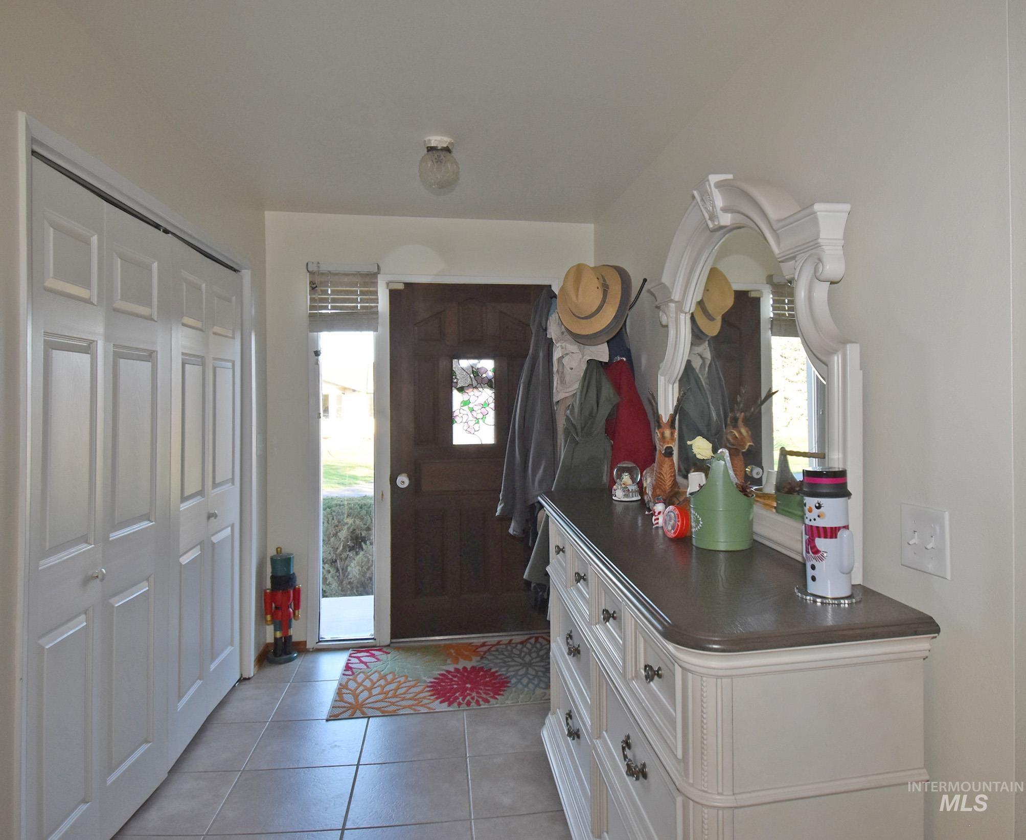 1716 Alder Avenue Lewiston, ID 83501 - Photo 2 of 24