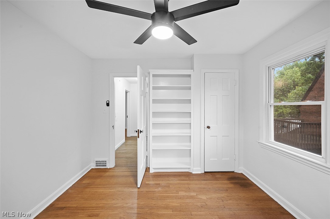 2392 Dysart Road Cleveland, OH 44118 - Photo 17 of 33 Gallery Image 17