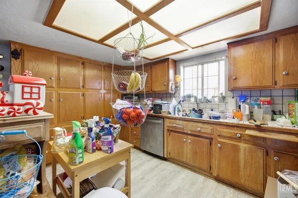 $289,900 | Undisclosed Address, Mountain Mesa, CA 93240