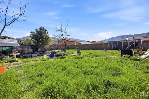 $289,900 | Undisclosed Address, Mountain Mesa, CA 93240