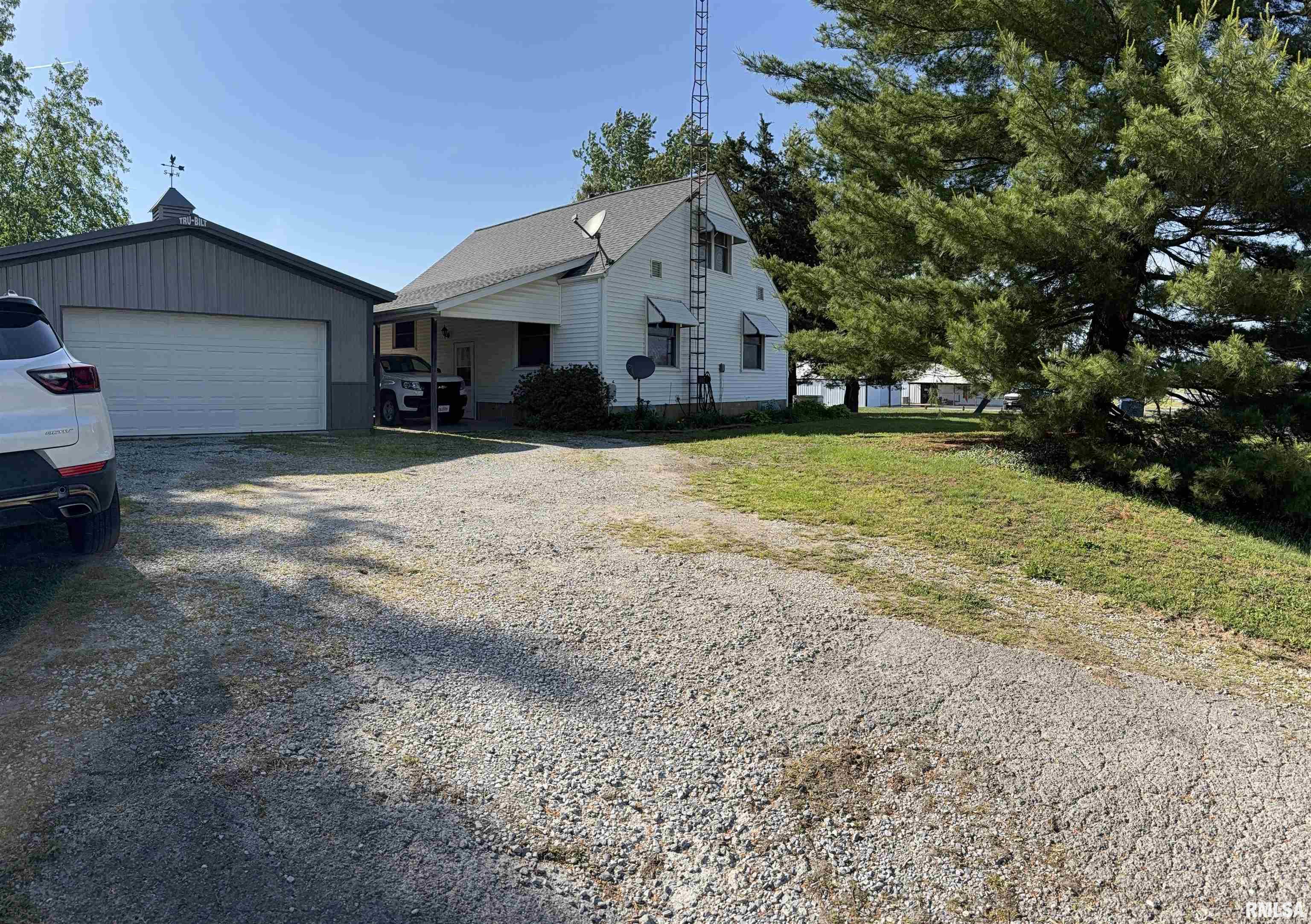 13041 Pittsburg Road Marion, IL 62959 - Photo 1 of 21