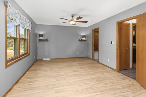 $475,000 | N28W22352 Foxwood Lane, Pewaukee, WI 53186