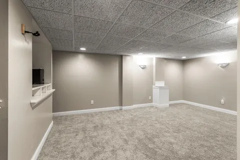 $475,000 | N28W22352 Foxwood Lane, Pewaukee, WI 53186