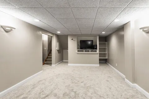 $475,000 | N28W22352 Foxwood Lane, Pewaukee, WI 53186