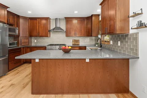 $475,000 | N28W22352 Foxwood Lane, Pewaukee, WI 53186