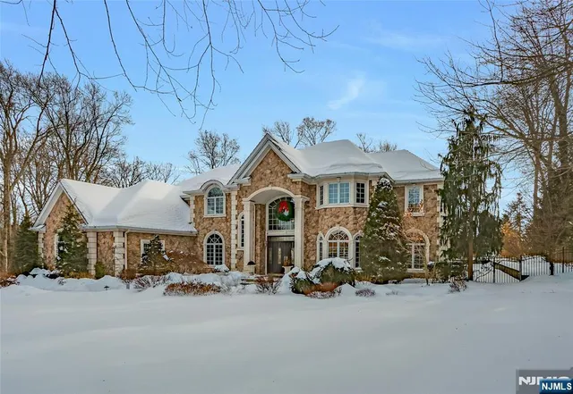 $3,499,000 | 457 Devonshire Drive, Franklin Lakes, NJ 07417