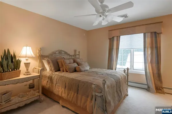 $3,499,000 | 457 Devonshire Drive, Franklin Lakes, NJ 07417