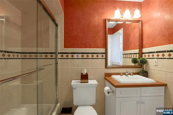 $3,499,000 | 457 Devonshire Drive, Franklin Lakes, NJ 07417