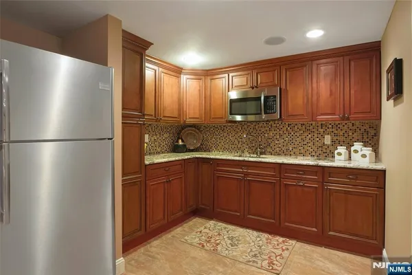 $3,499,000 | 457 Devonshire Drive, Franklin Lakes, NJ 07417