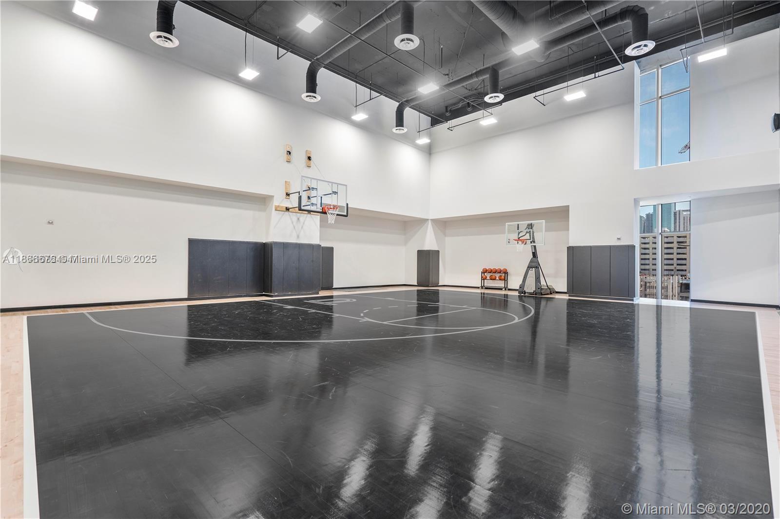 851 Northeast 1st Avenue, Unit 3203 Miami, FL 33132 - Photo 33 of 48 a view of a room with lots of counter top space