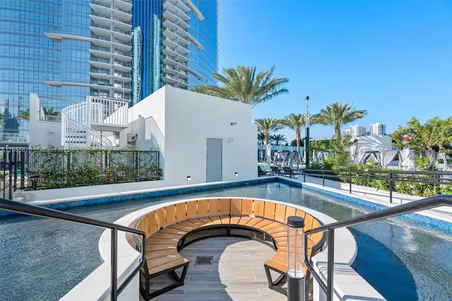 $1,250,000 | 851 Northeast 1st Avenue, Unit 3203, Miami, FL 33132