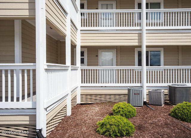 650 Cedar Point Boulevard, Unit D13 Cedar Point, NC 28584 - Photo 2 of 29 650 Cedar Point Boulevard D24