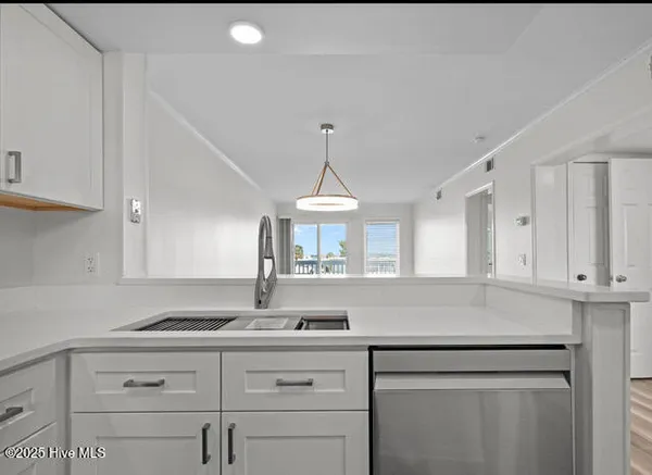 $1,750 | 650 Cedar Point Boulevard, Unit D13, Cedar Point, NC 28584