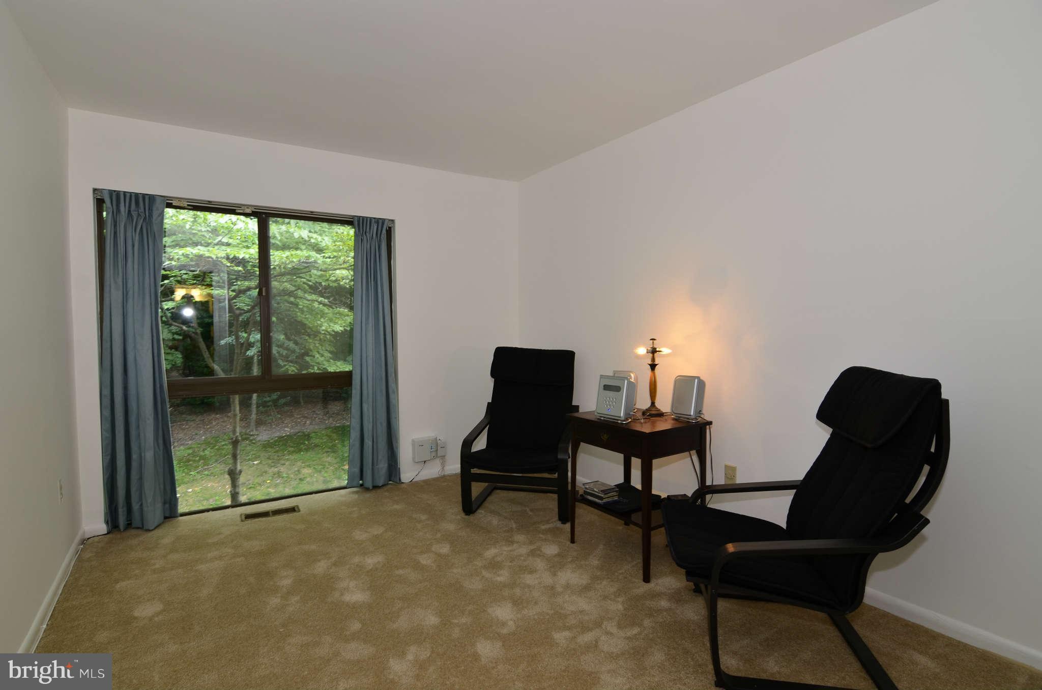 11703 Newbridge Court Reston, VA 20191 - Photo 16 of 25 Second bedroom