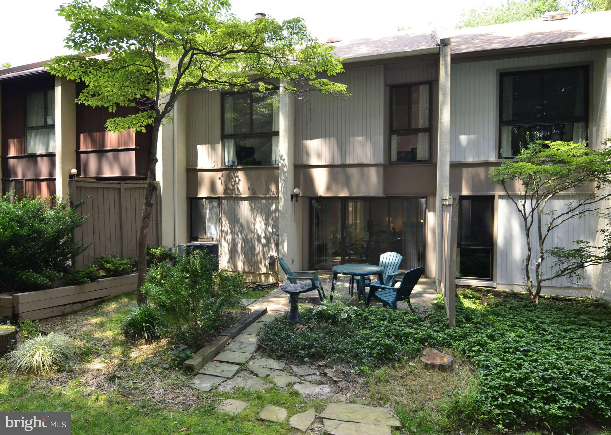 11703 Newbridge Court Reston, VA 20191 - Photo 3 of 25 Private patio in rear of home
