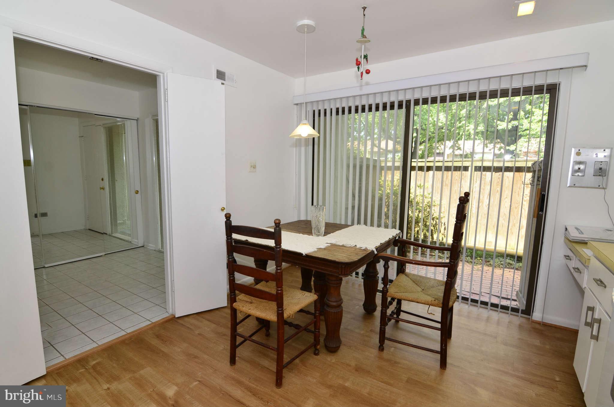 11703 Newbridge Court Reston, VA 20191 - Photo 4 of 25 Breakfast area