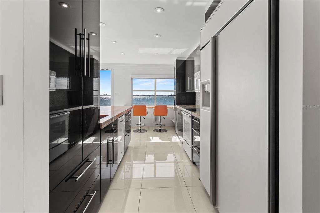 400 Golden Gate Point, Unit 11 Sarasota, FL 34236 - Photo 11 of 42