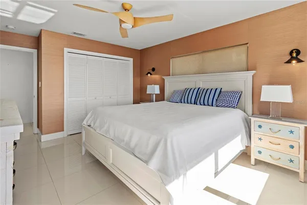 $1,350,000 | 400 Golden Gate Point, Unit 11, Sarasota, FL 34236