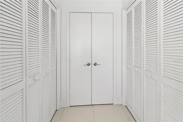 $1,350,000 | 400 Golden Gate Point, Unit 11, Sarasota, FL 34236