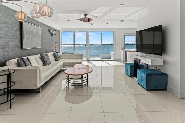 $1,350,000 | 400 Golden Gate Point, Unit 11, Sarasota, FL 34236