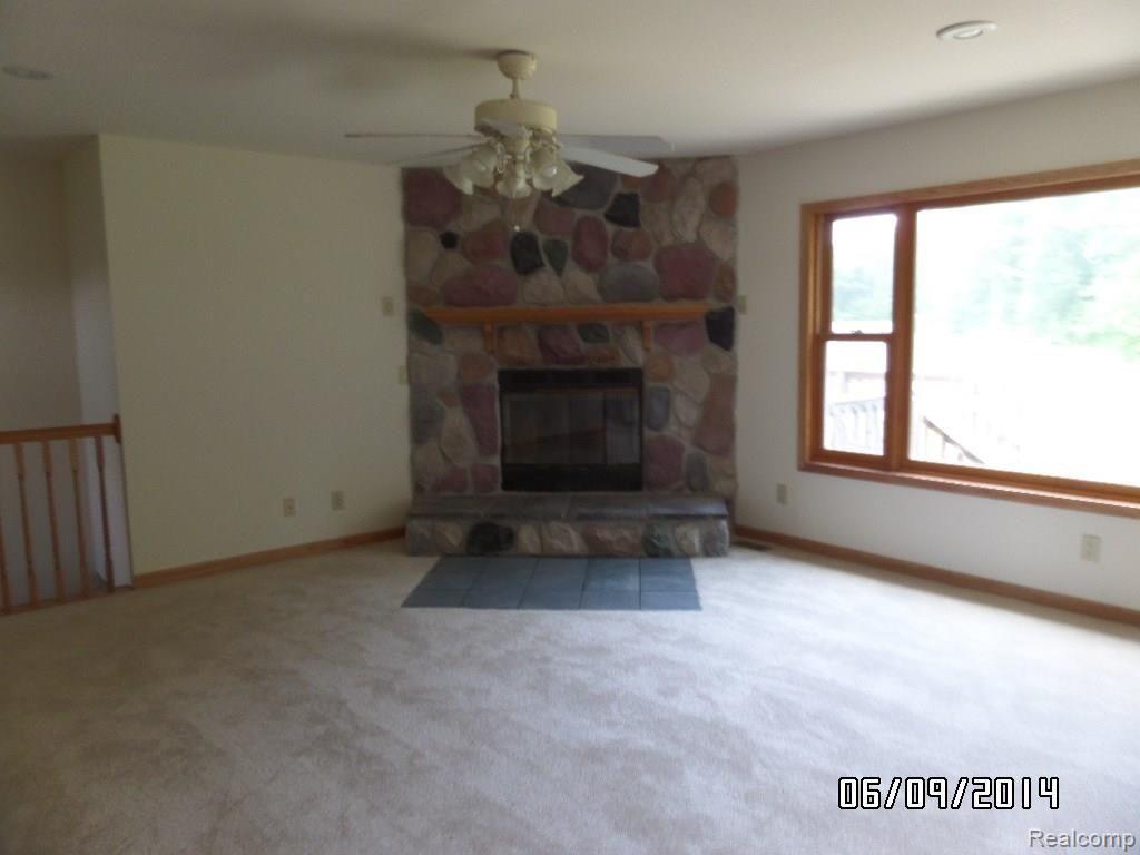 10093 South Byron Road Durand, MI 48429 - Photo 16 of 34 SAM_9661.jpg
