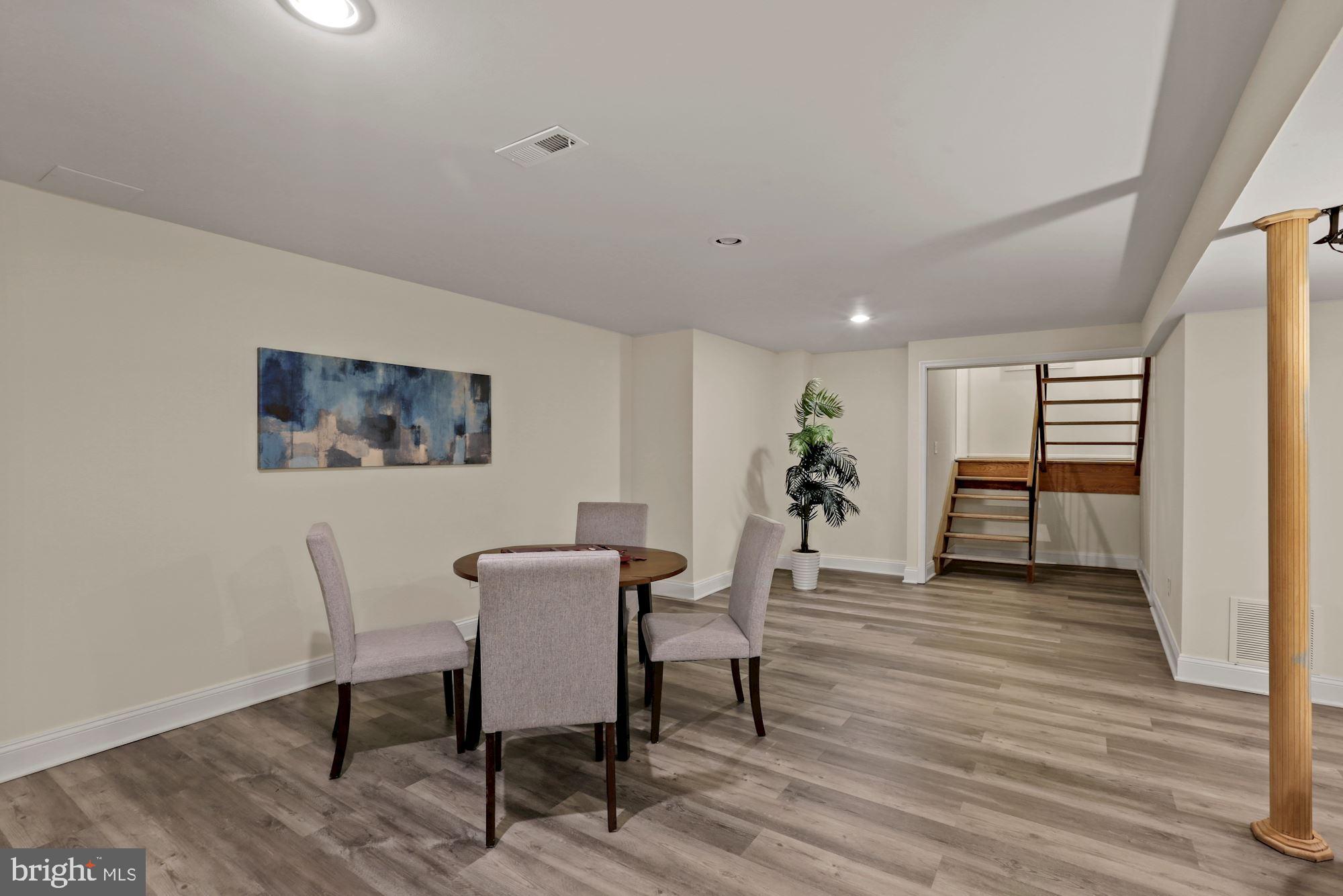 8105 Fenway Road Bethesda, MD 20817 - Photo 25 of 41